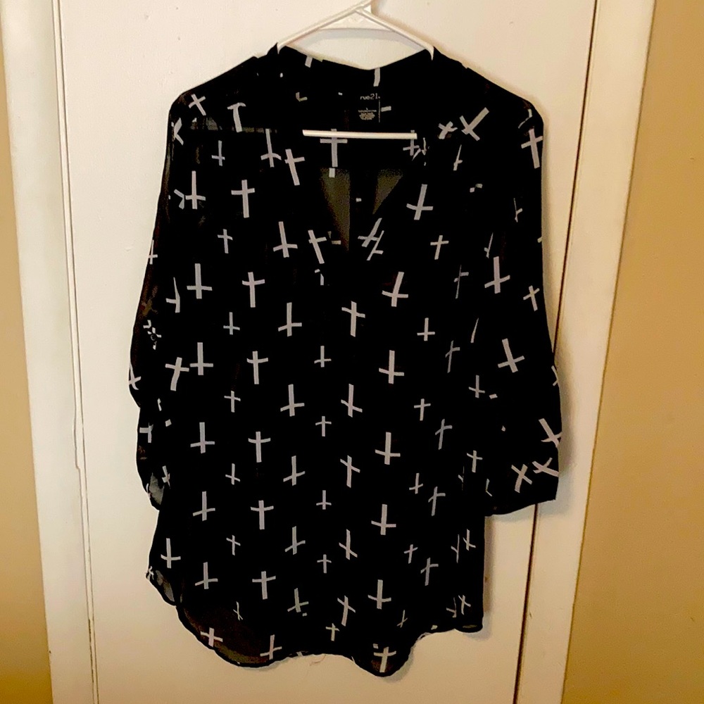 Women’s long sleeve top